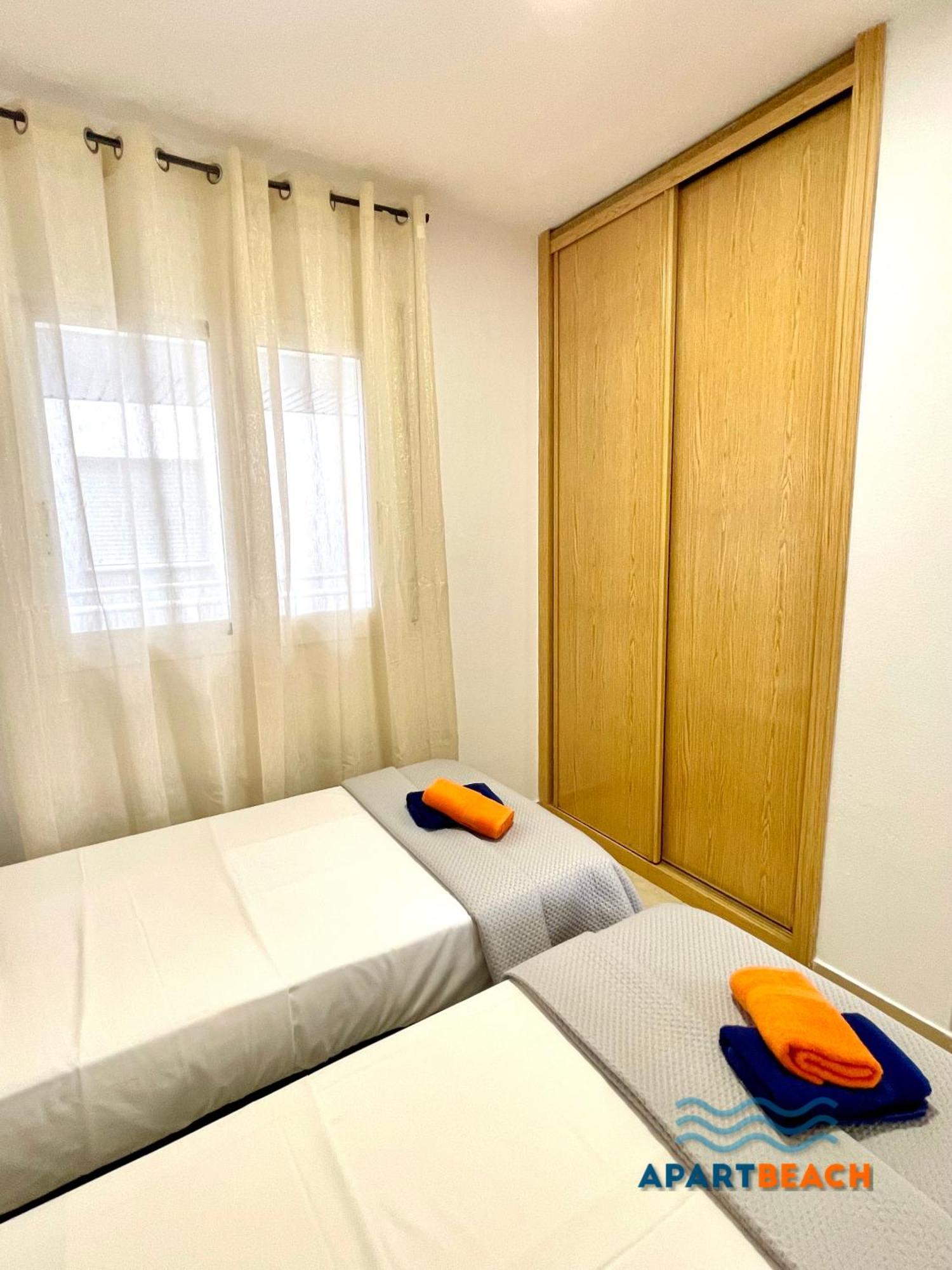 Apartbeach Golden I Muy Luminoso Junto Playa Y Climatizado Salou Exteriér fotografie